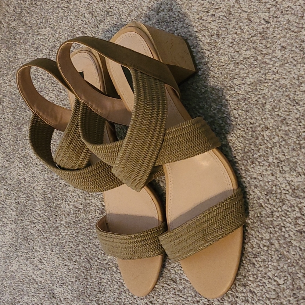 Biege heels